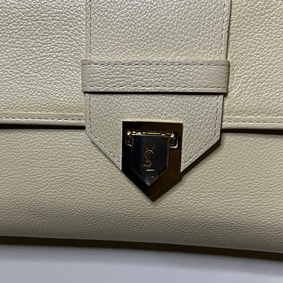 Yves Saint Laurent Vintage Cream Leather Bag - Picture 5 of 13